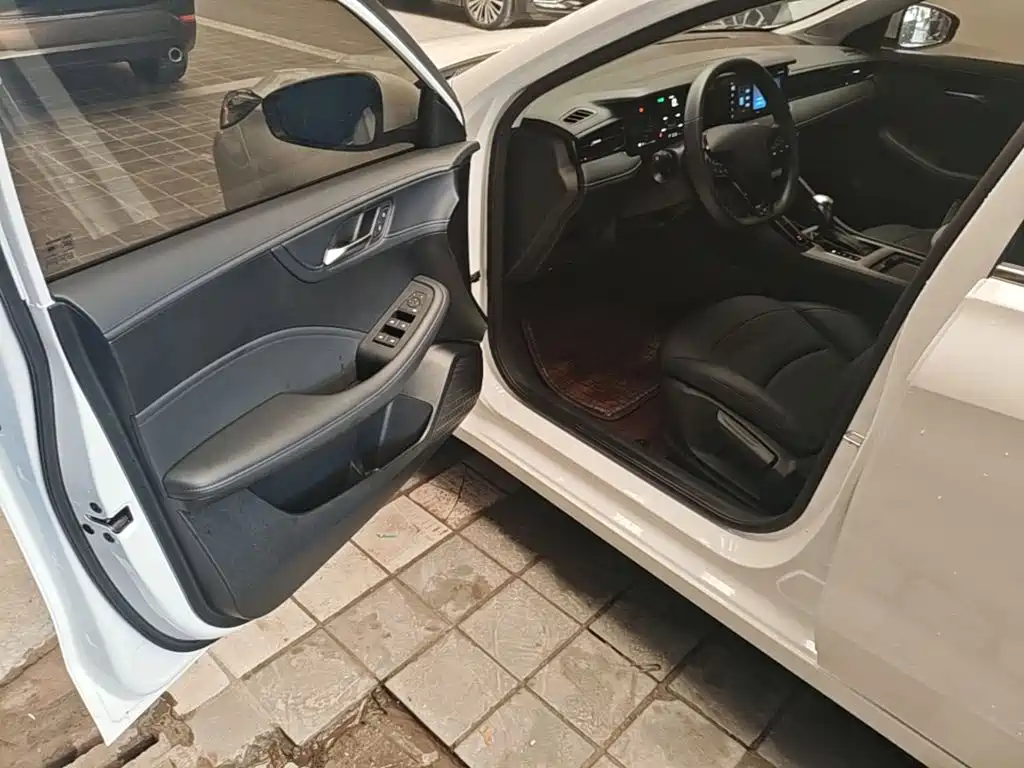 Roewe i5 — миниатюра 16