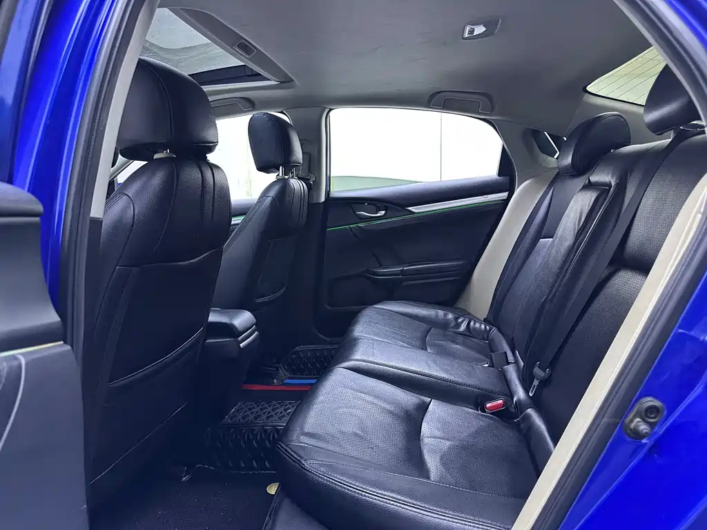 Honda Civic — миниатюра 9