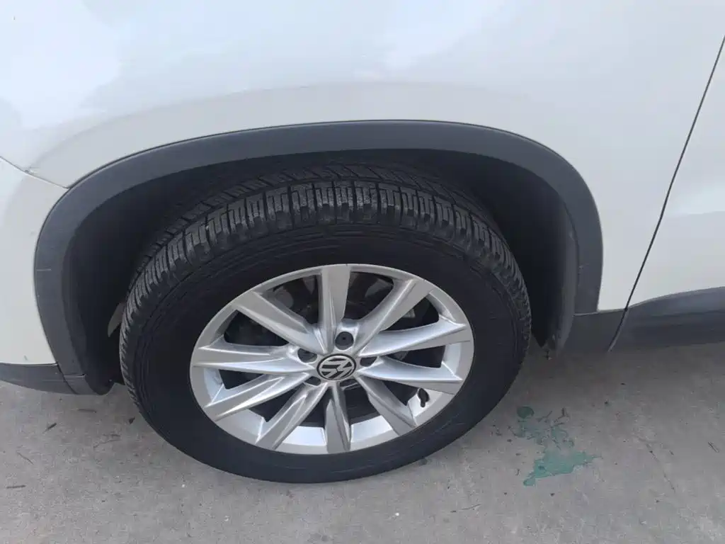 Volkswagen Tiguan — миниатюра 23