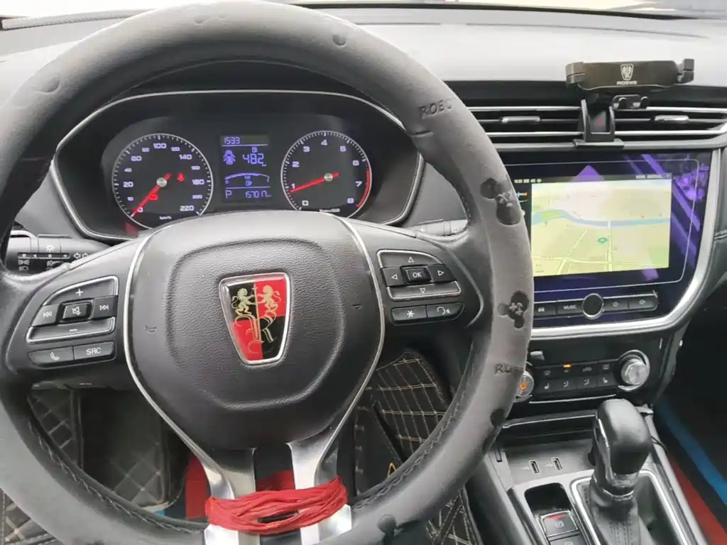 Roewe RX3 — миниатюра 10