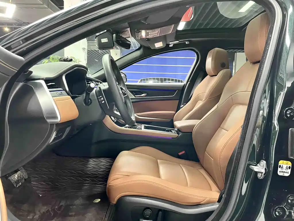 Jaguar XFL — миниатюра 9