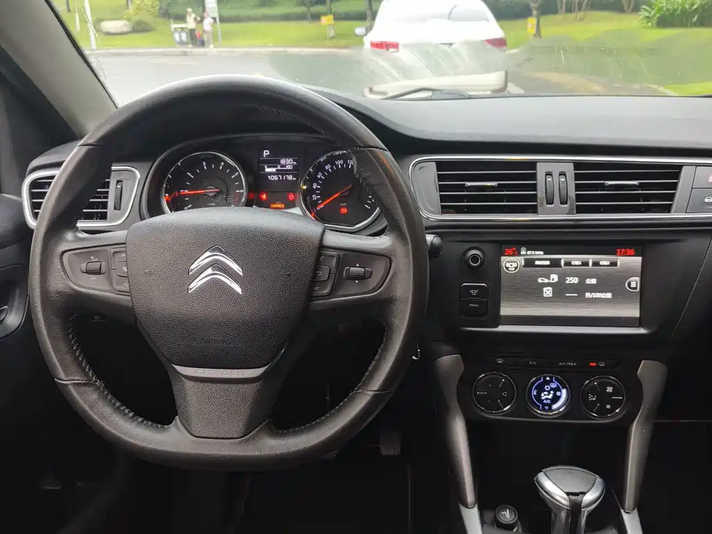 Citroen C3-XR — миниатюра 8