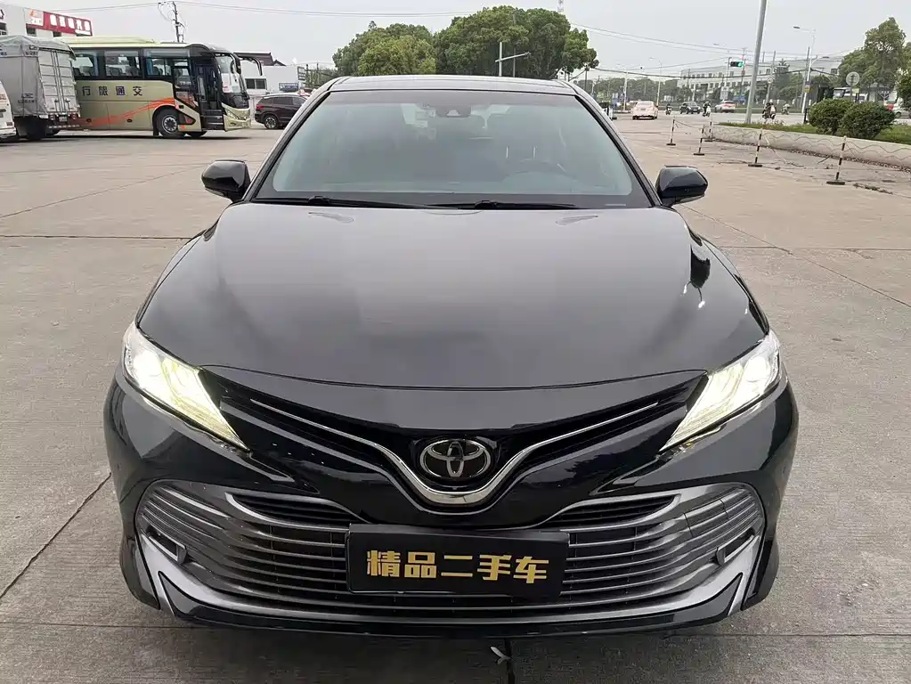 Toyota Camry 2019 2.5G Luxury V