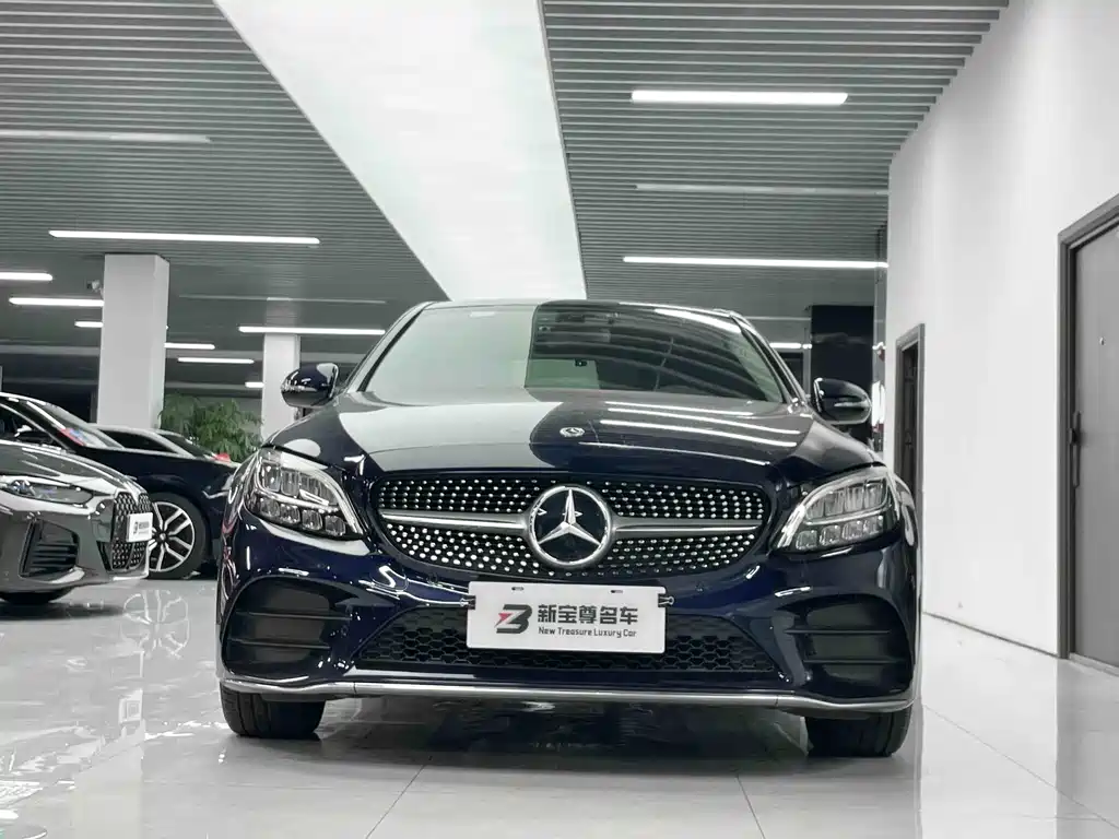 Mercedes-Benz C-Class — миниатюра 2
