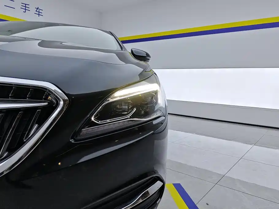 Buick LaCrosse — миниатюра 5