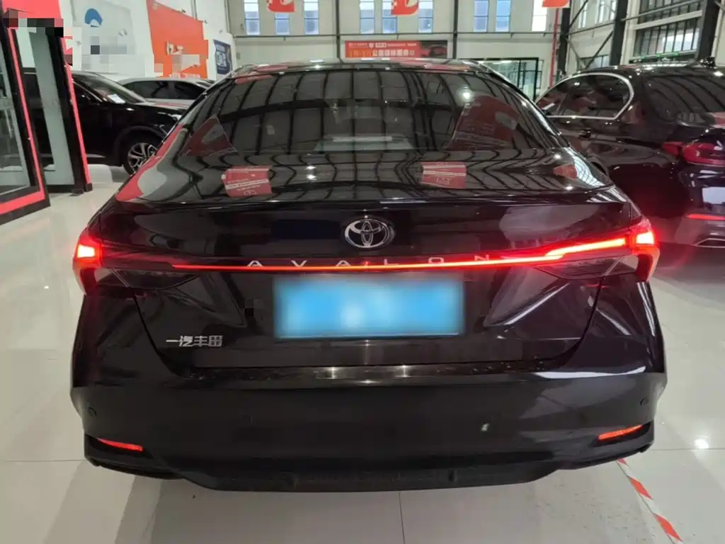 Toyota Avalon — миниатюра 6