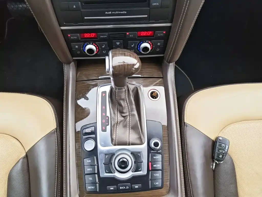 Audi Q7 — миниатюра 14