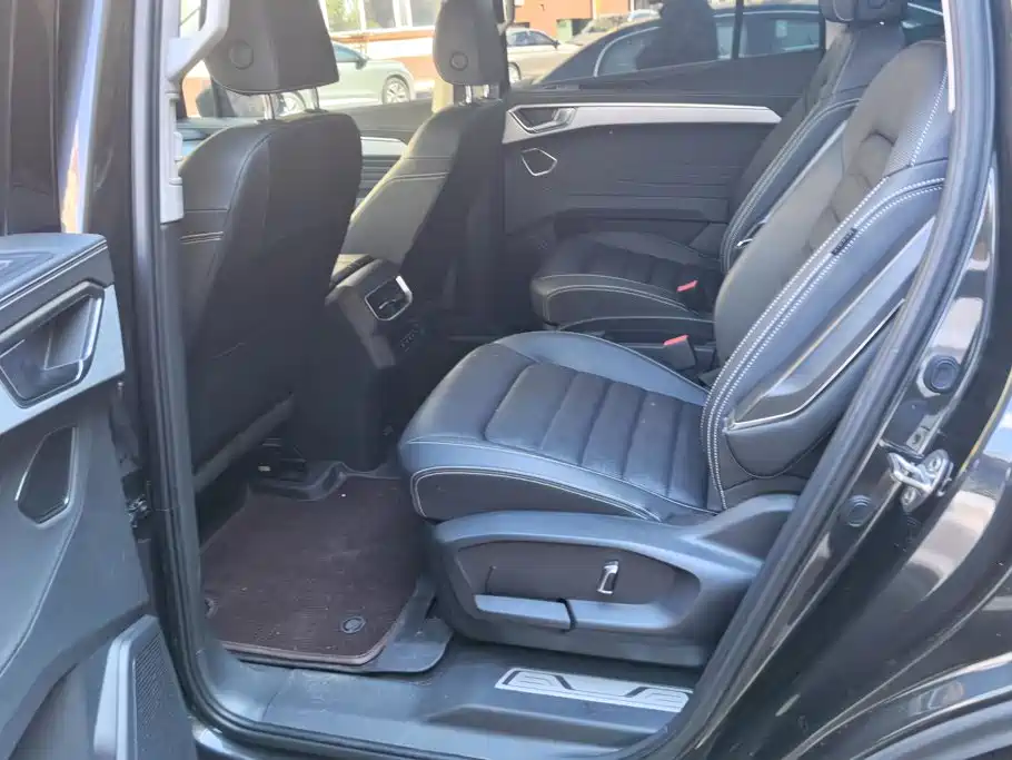 Volkswagen Talagon — миниатюра 11