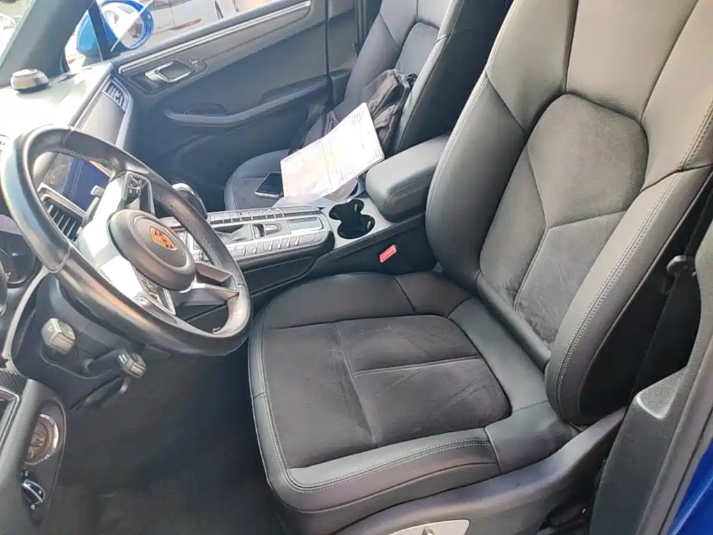 Porsche Macan — миниатюра 15