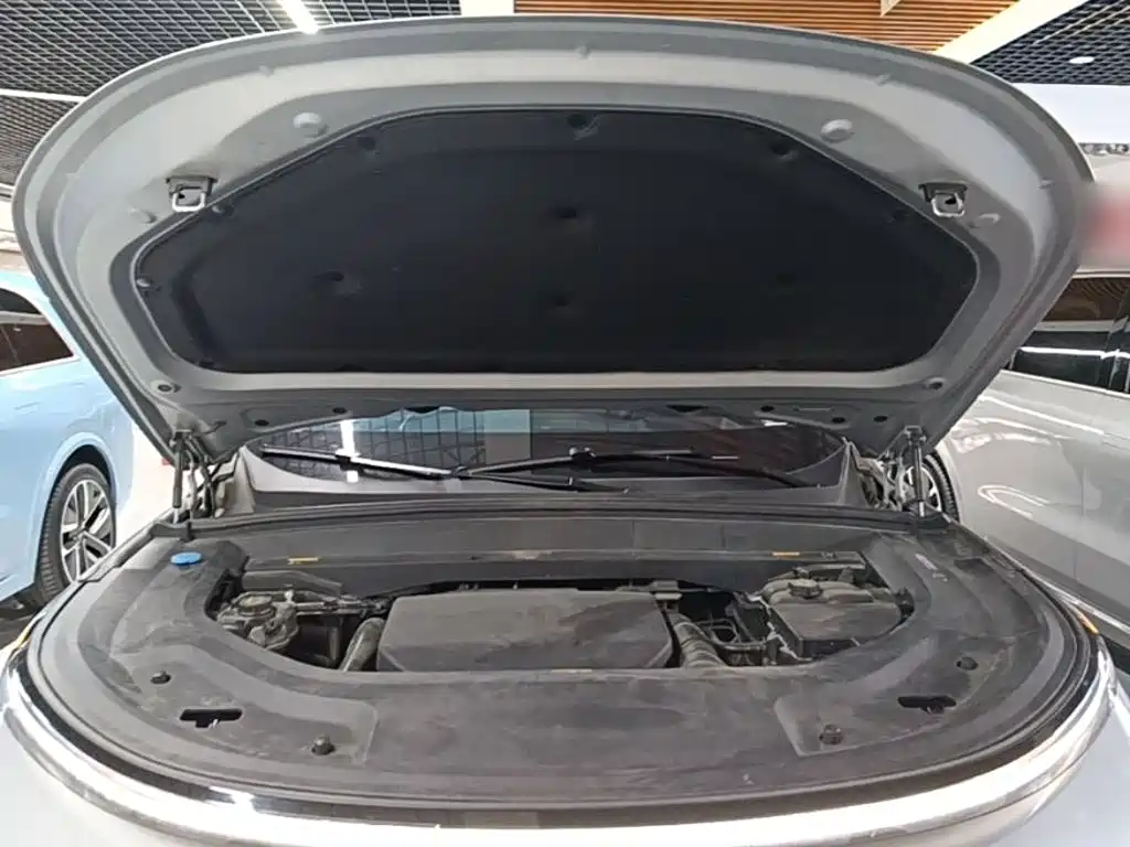 Li Auto Li L8 — миниатюра 20