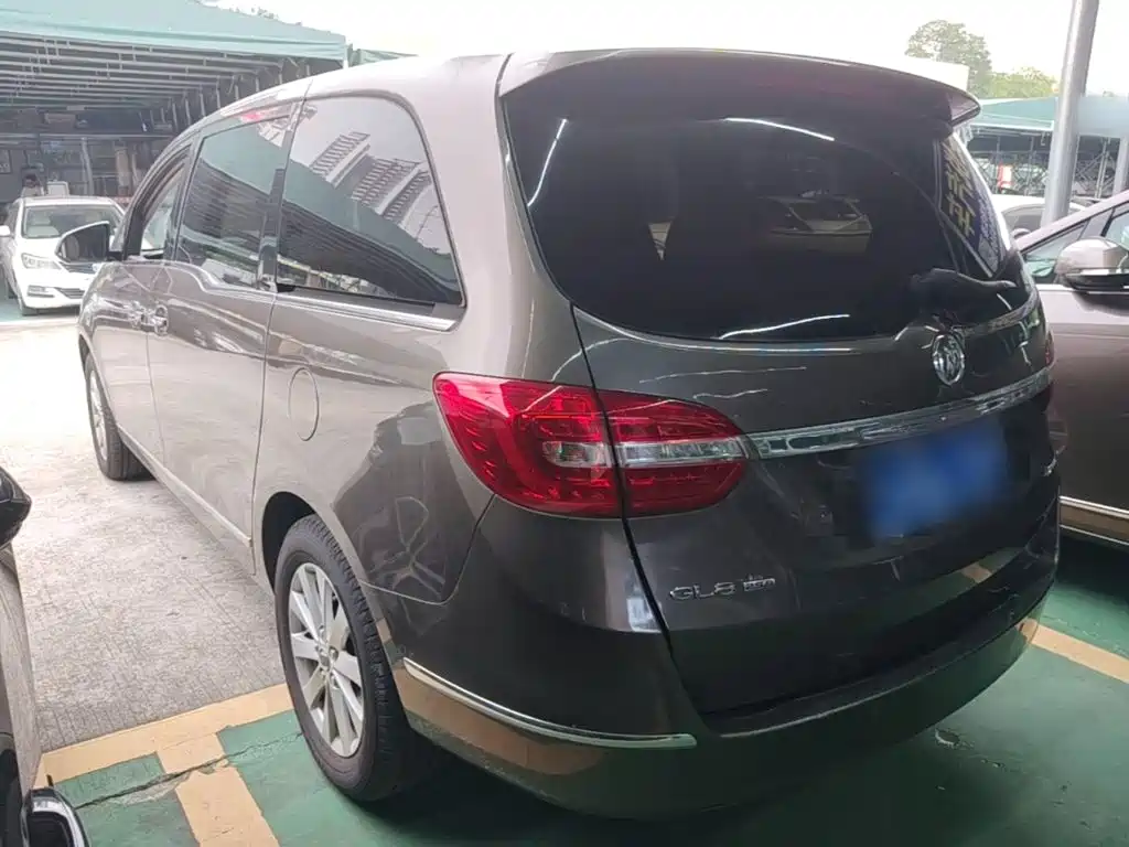 Buick GL8 2017 25S Luxury V