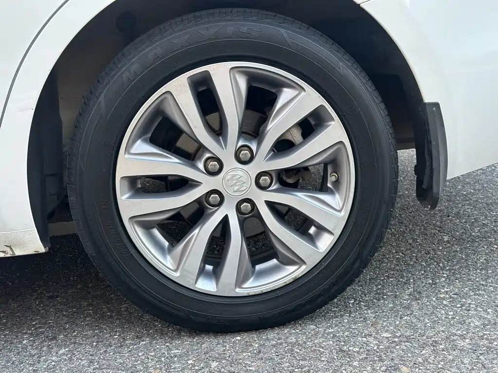 Buick Excelle — миниатюра 14