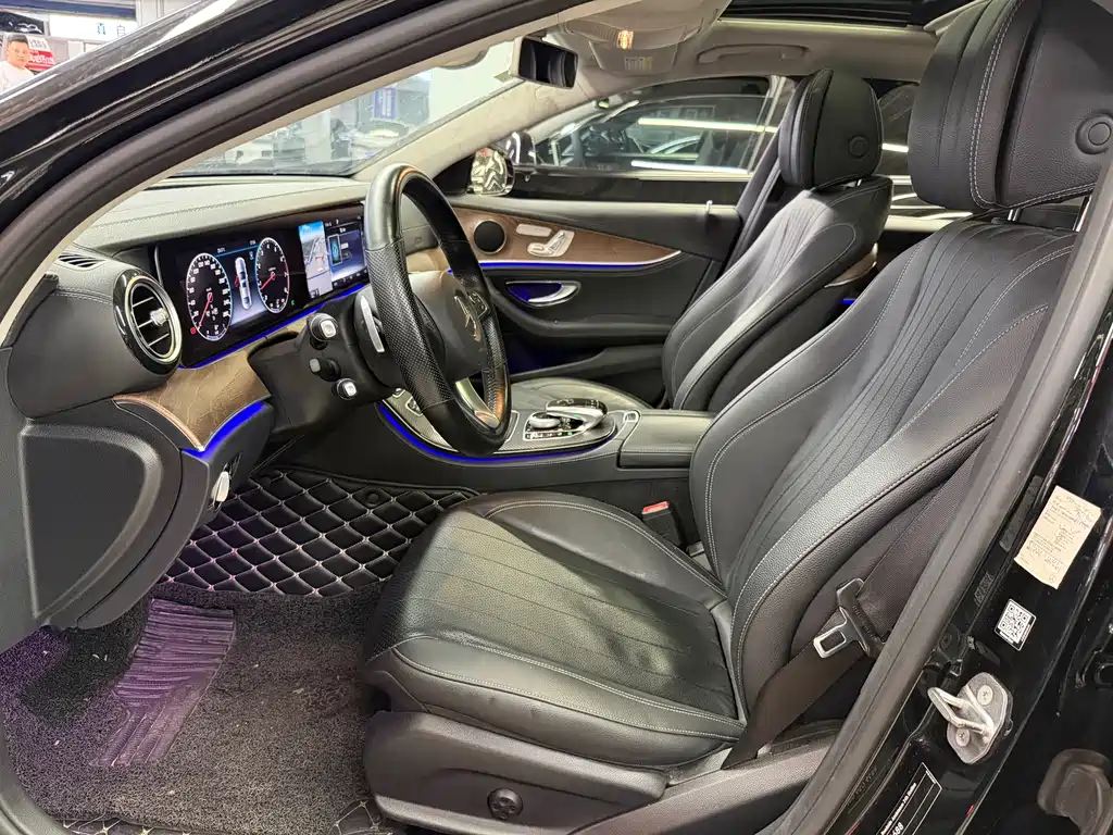 Mercedes-Benz E-Class — миниатюра 12