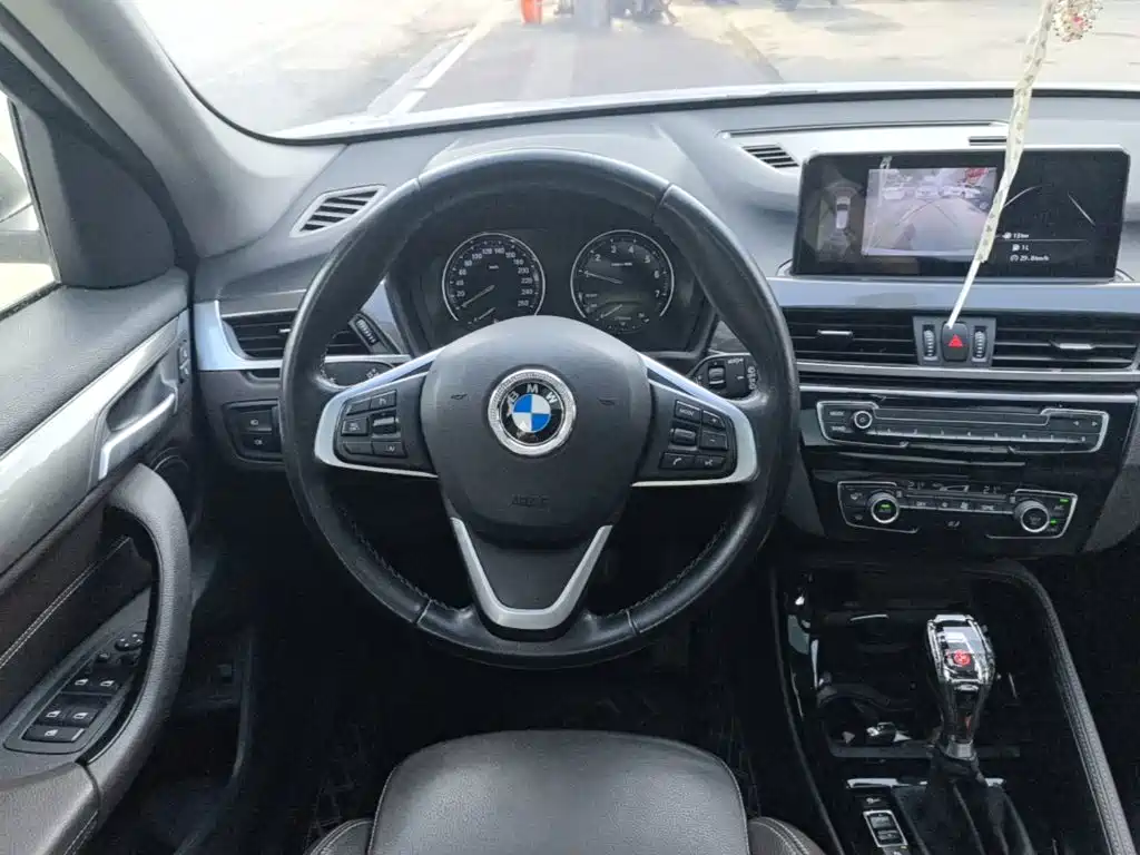 BMW X1 — миниатюра 11