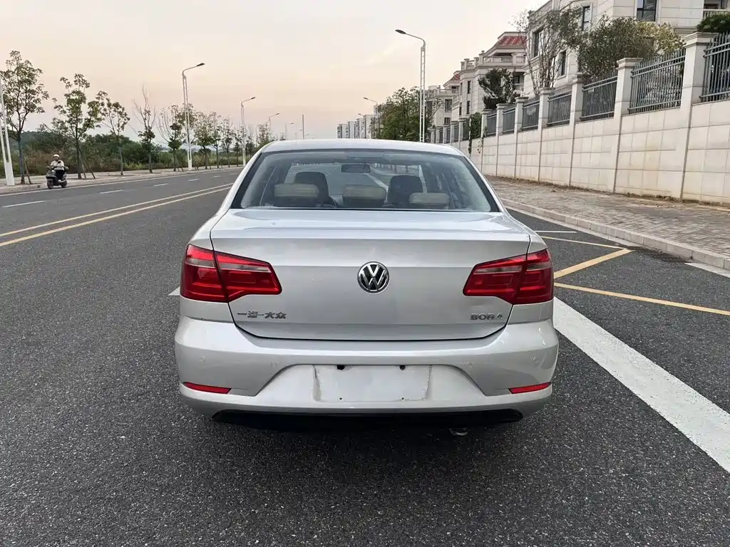 Volkswagen Bora — миниатюра 8