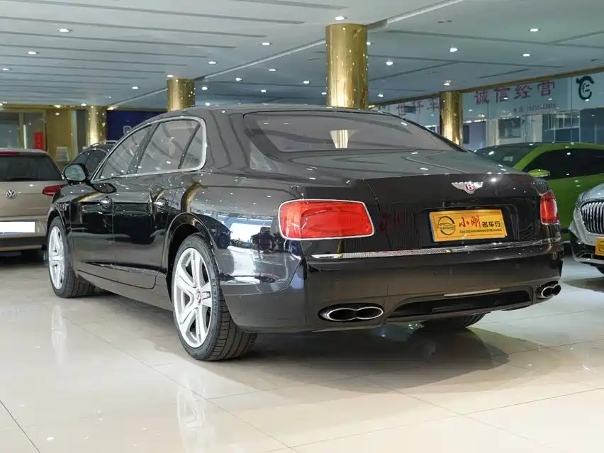 Bentley Flying Spur — миниатюра 16