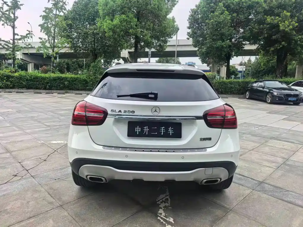 Mercedes-Benz GLA — миниатюра 7