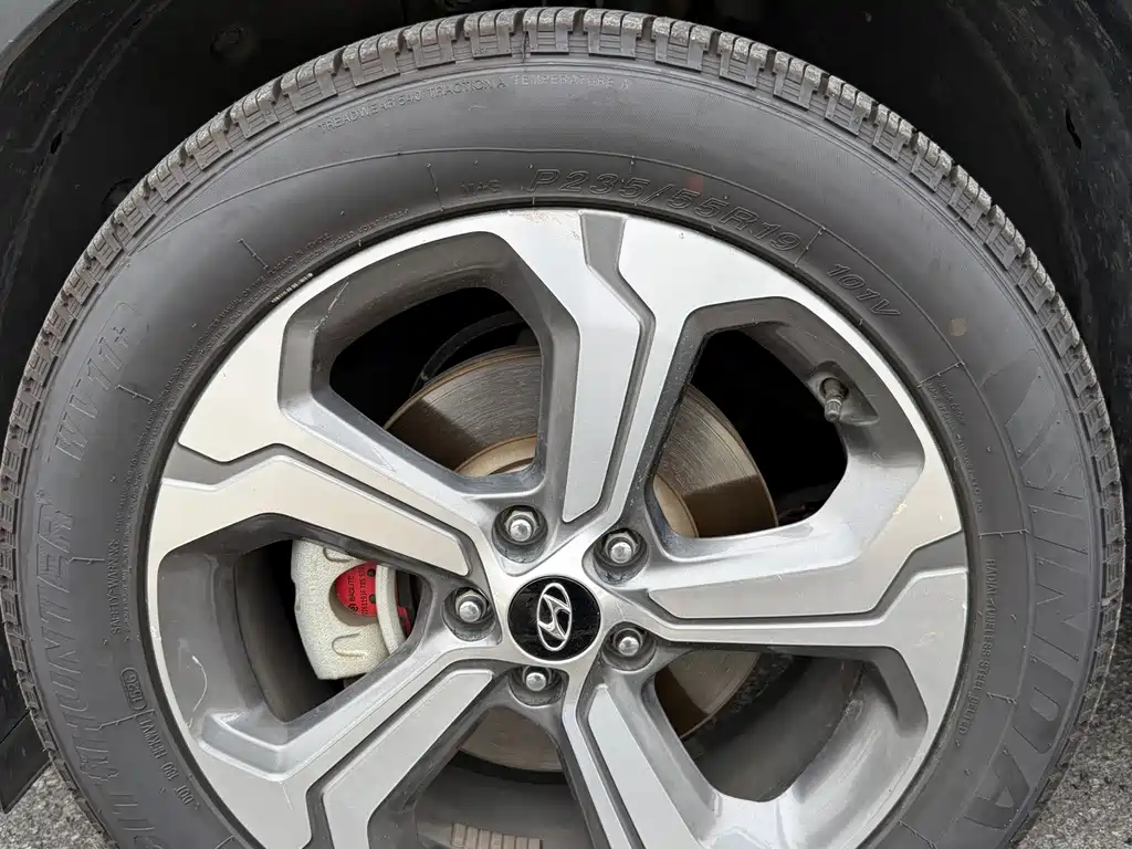 Hyundai Santa Fe — миниатюра 25