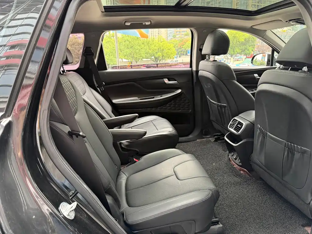 Hyundai Santa Fe — миниатюра 18