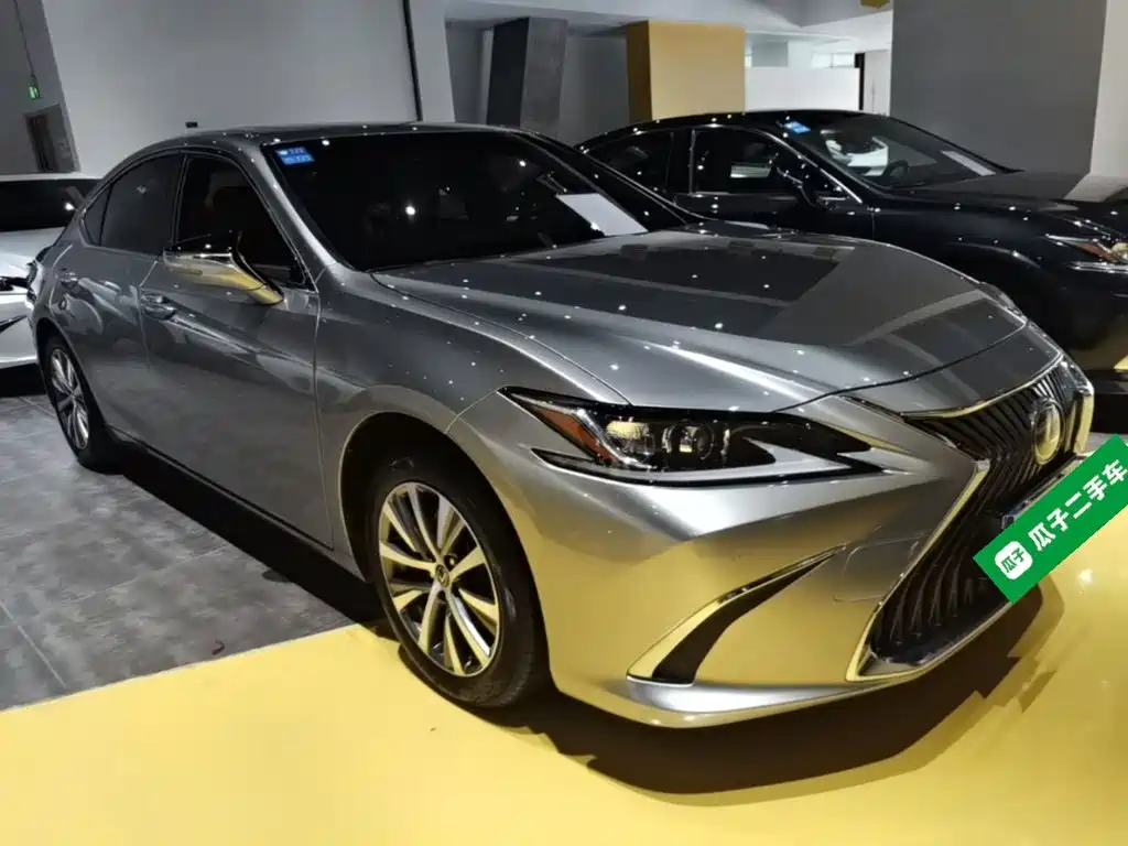 Lexus ES — миниатюра 4