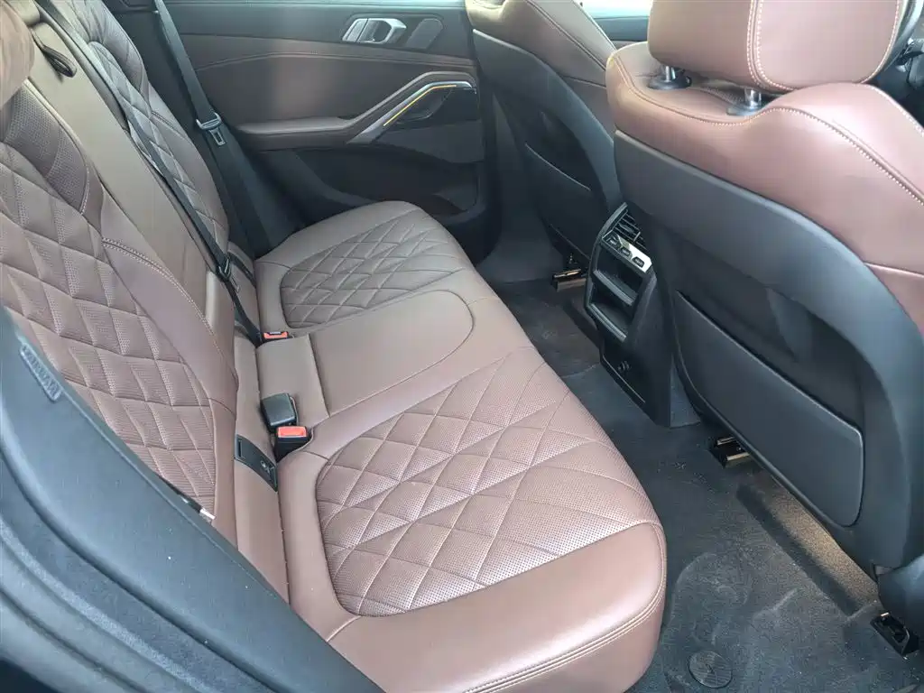 BMW X6 — миниатюра 10