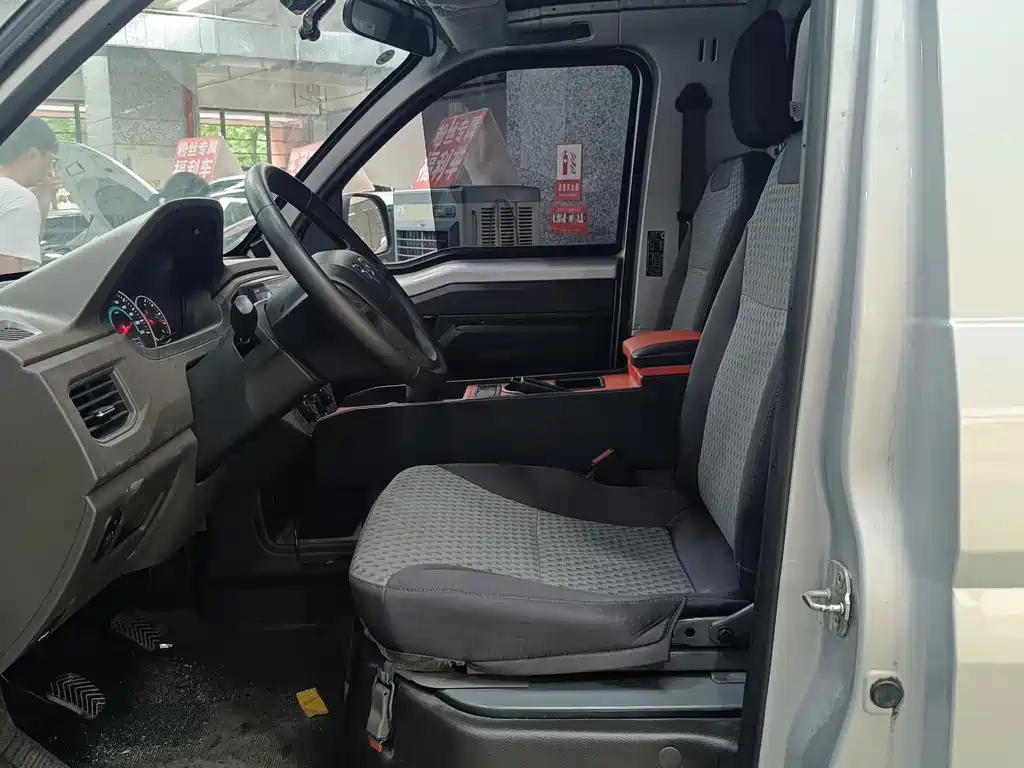 Wuling Rongguang New Truck — миниатюра 4