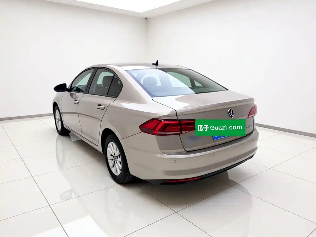 Volkswagen Bora — миниатюра 4