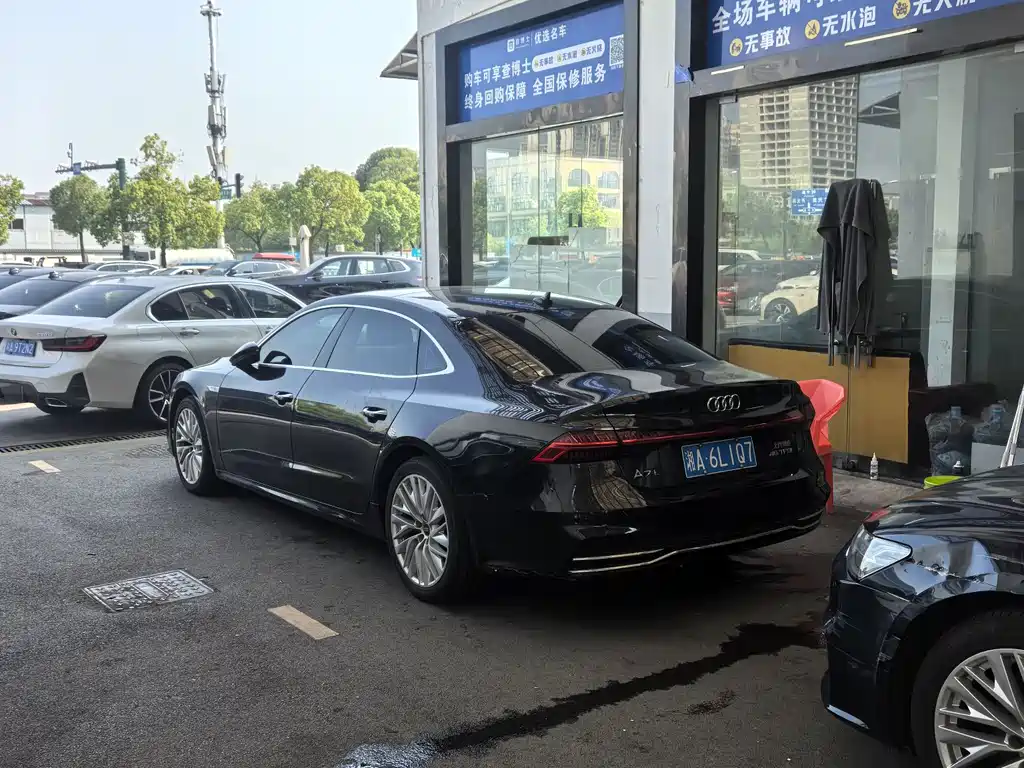 Audi A7L — миниатюра 5
