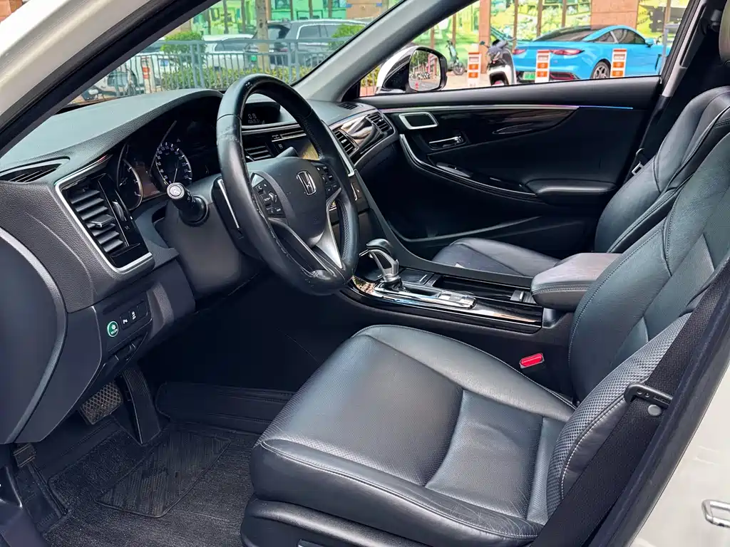 Honda Spirior 2017 2.4L Luxury