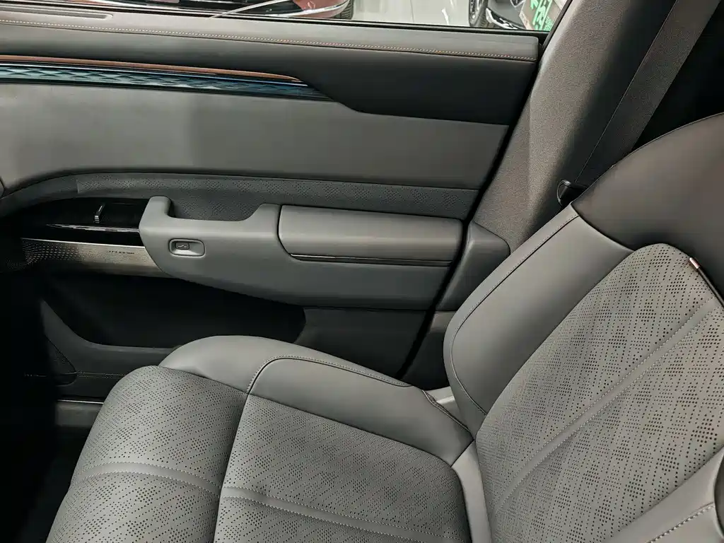 ZEEKR EXTREME KRYPTON 7X