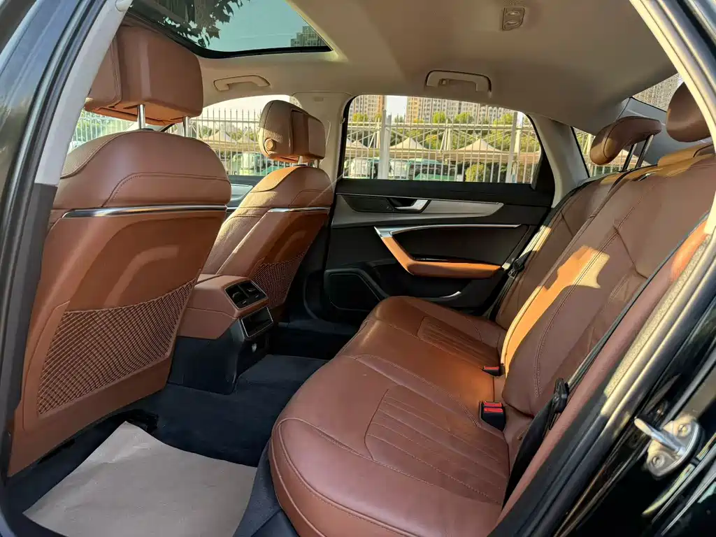 Audi A6L — миниатюра 6