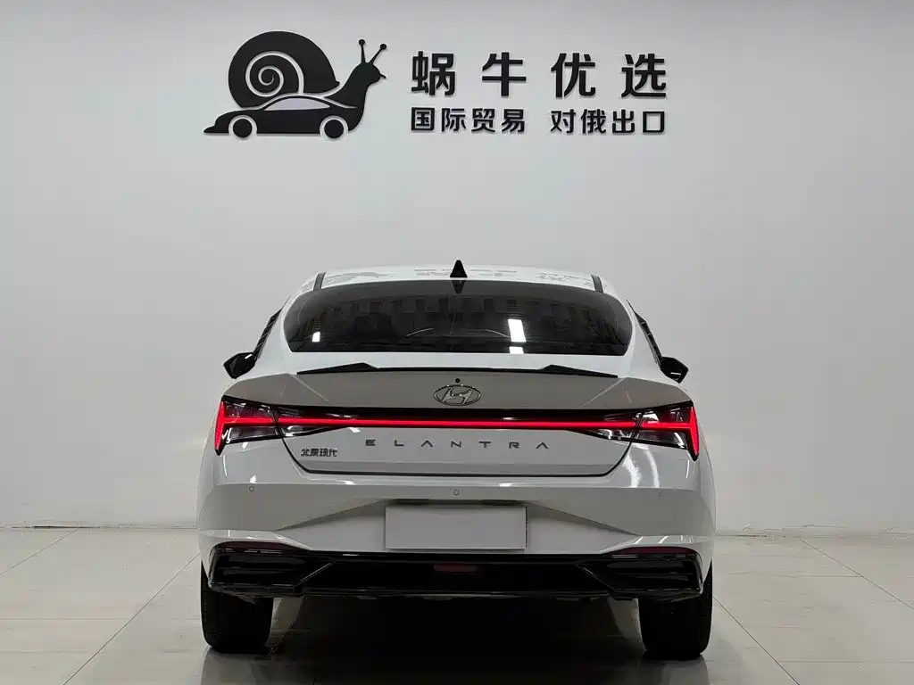 Hyundai Elantra — миниатюра 5