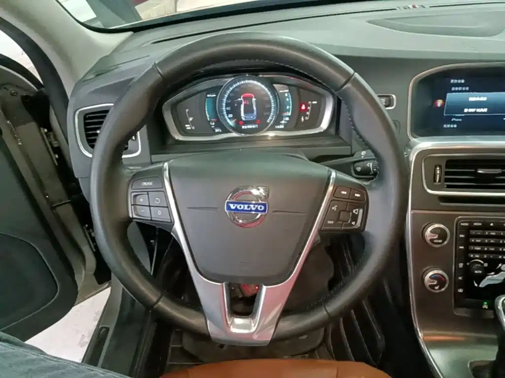 Volvo S60 — миниатюра 11
