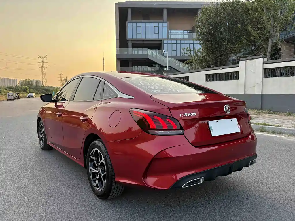 MG MG5 — миниатюра 4