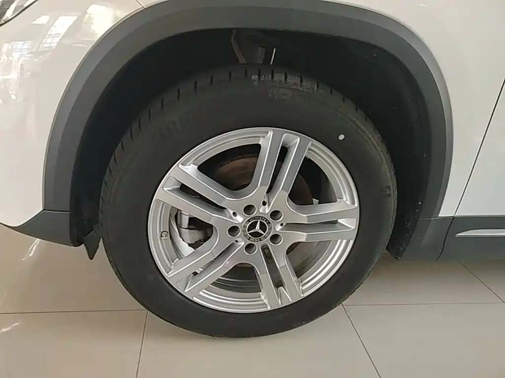 Mercedes-Benz GLA — миниатюра 23