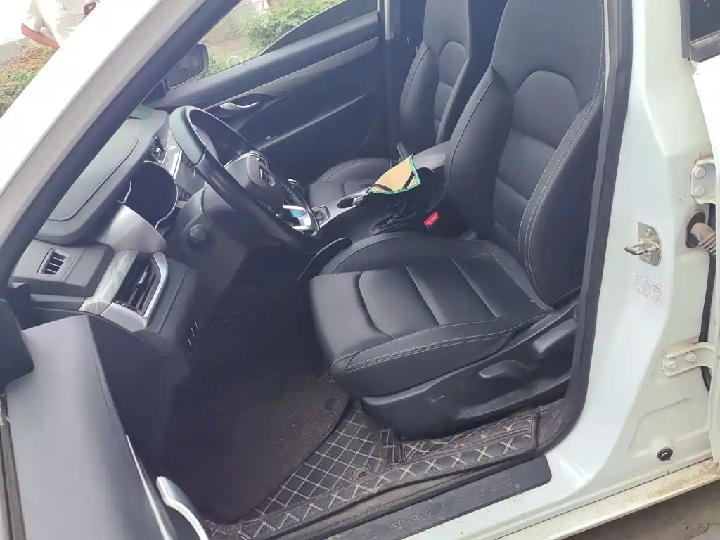 Geely Emgrand — миниатюра 8