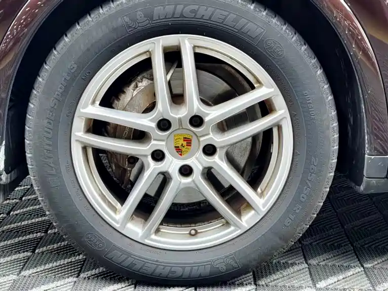 Porsche Cayenne 2016 Cayenne Platinum Edition 3.0T