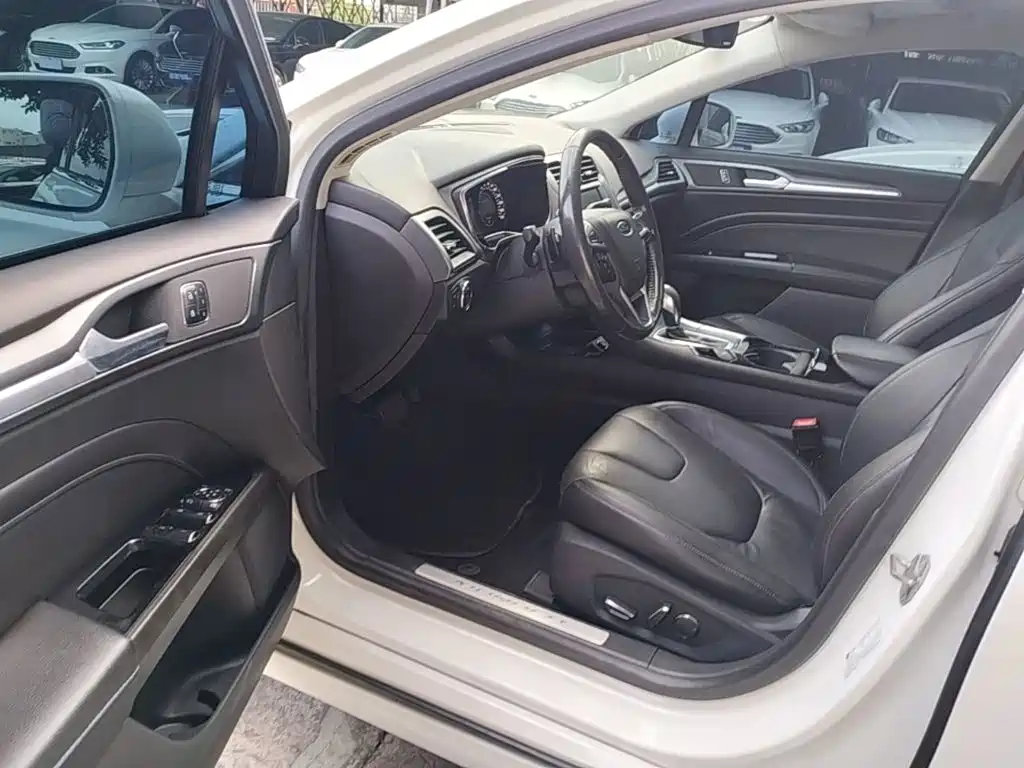 Ford Mondeo — миниатюра 16