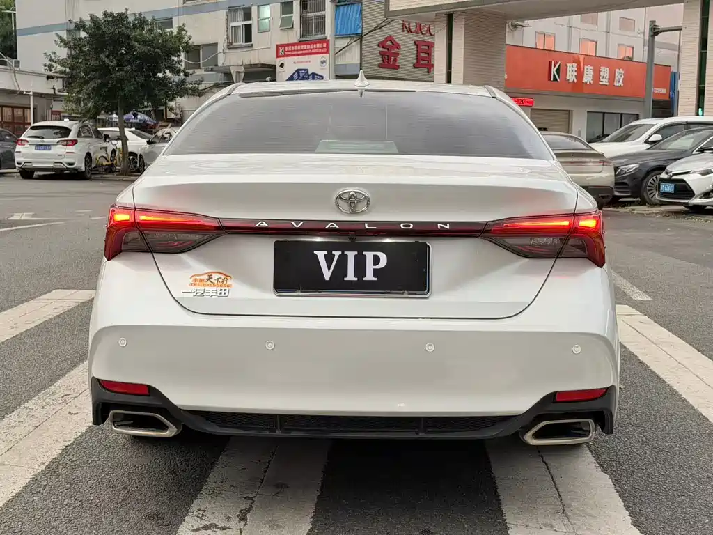 Toyota Avalon — миниатюра 19
