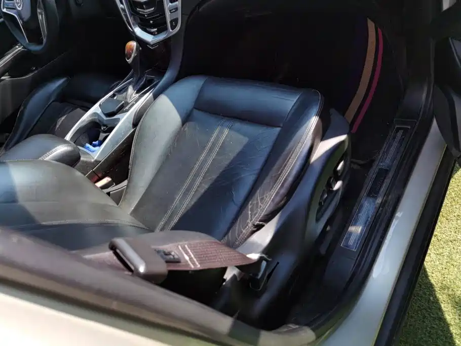 Cadillac SRX — миниатюра 8