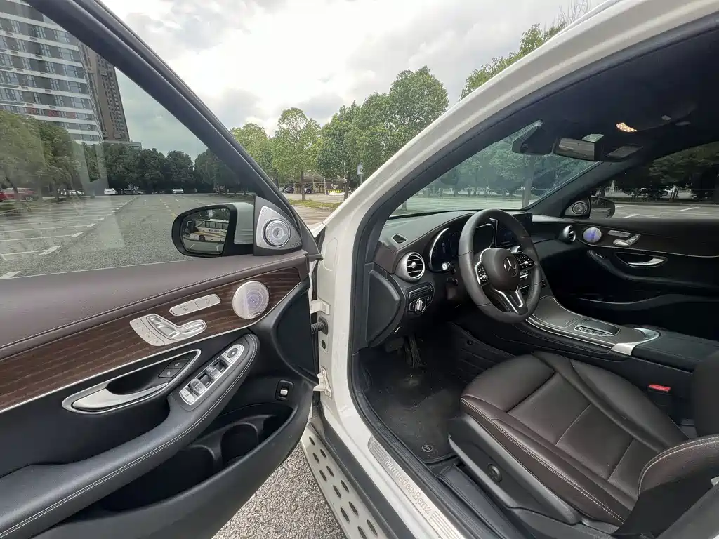 Mercedes-Benz GLC — миниатюра 9