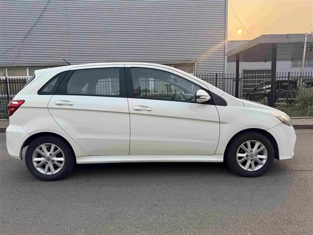 BAIC New Energy EV — миниатюра 15