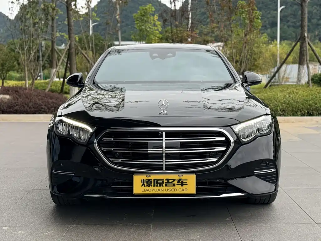 Mercedes-Benz E-Class — миниатюра 2