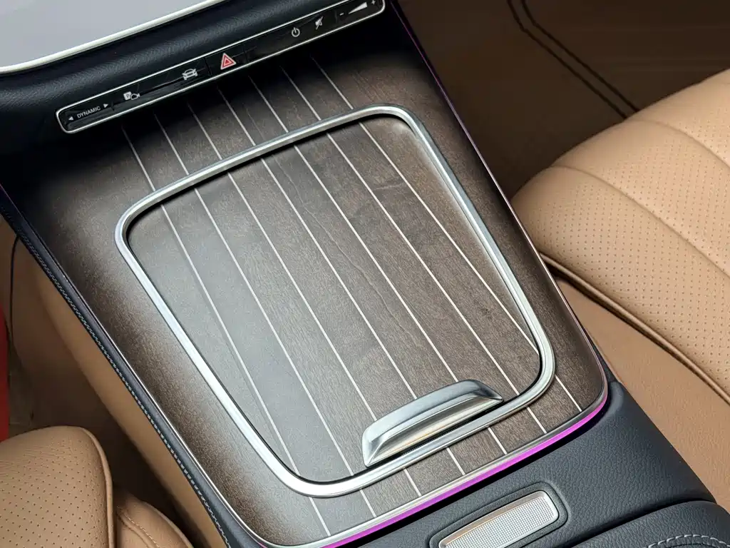 Mercedes-Benz E-Class — миниатюра 24