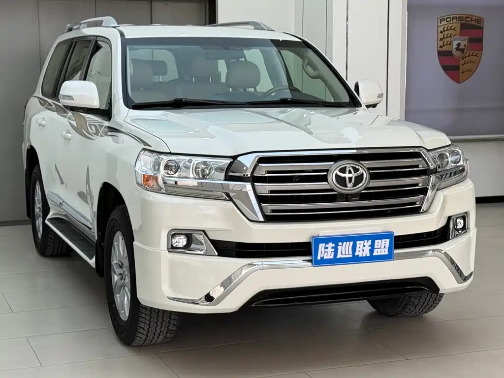 Toyota Land Cruiser 2018 4.0L AT