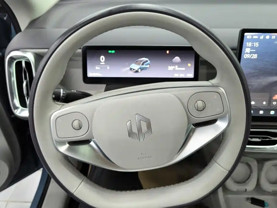 Leapmotor Leapmotor B10 — миниатюра 15