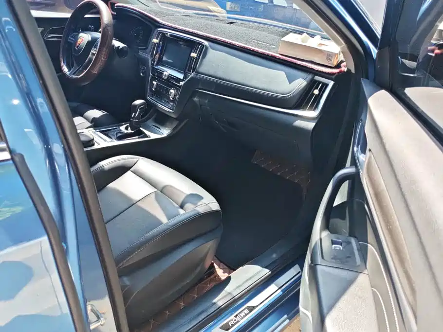 Roewe i6 Classic — миниатюра 8