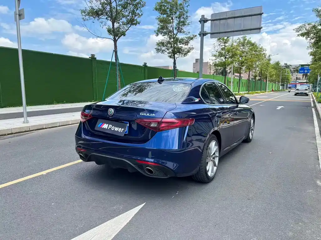 Alfa Romeo Giulia — миниатюра 9
