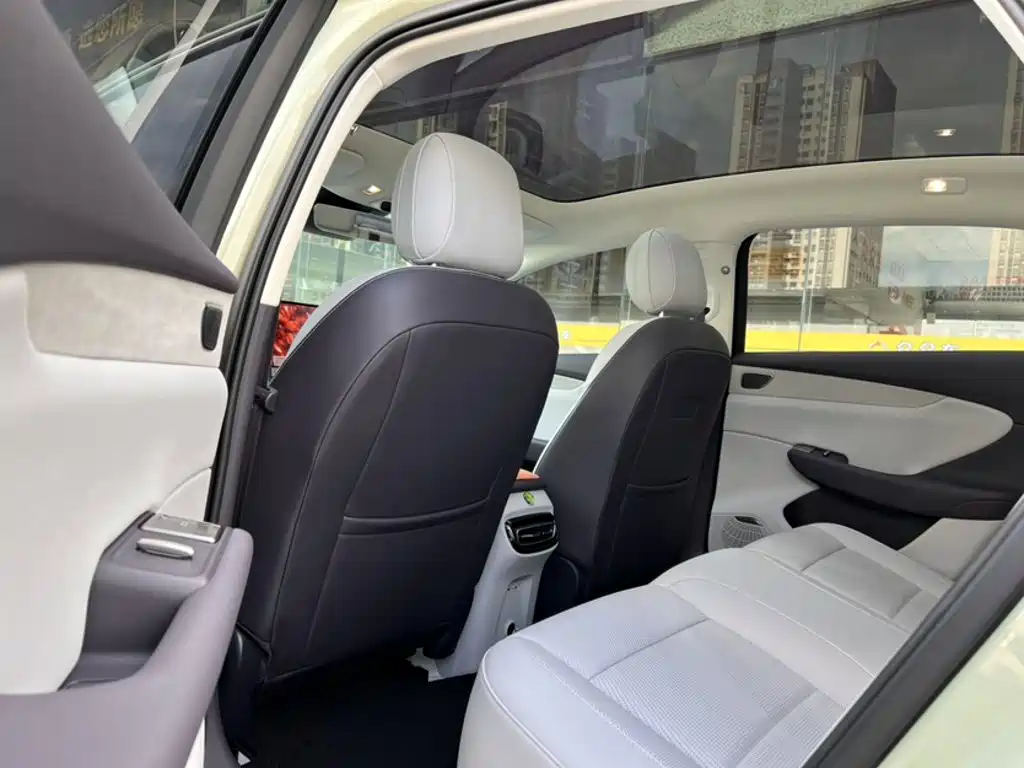 Hongqi Hongqi Tiangong 05 — миниатюра 17