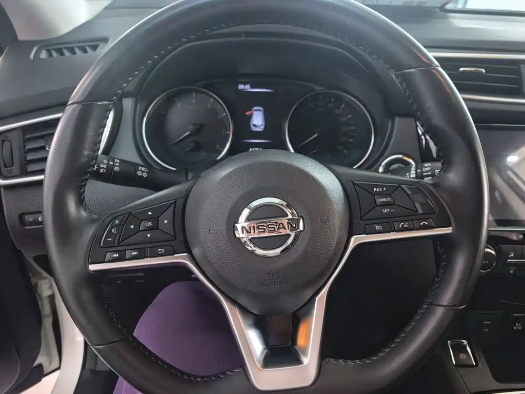 Nissan Qashqai — миниатюра 6
